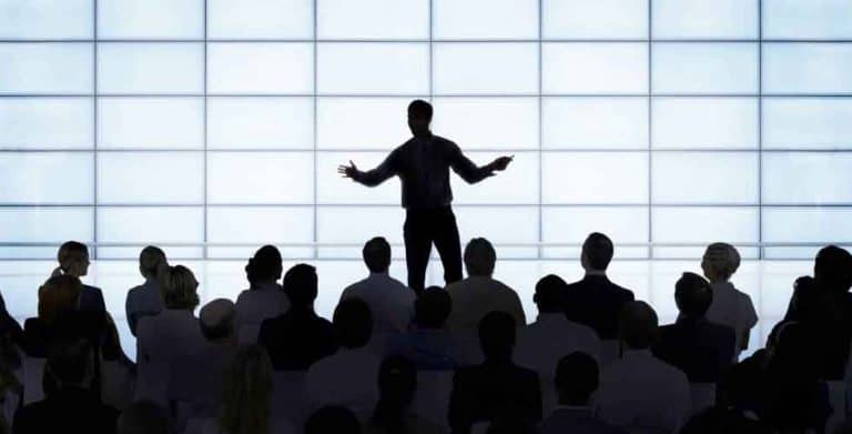 conferenciante a tu empresa